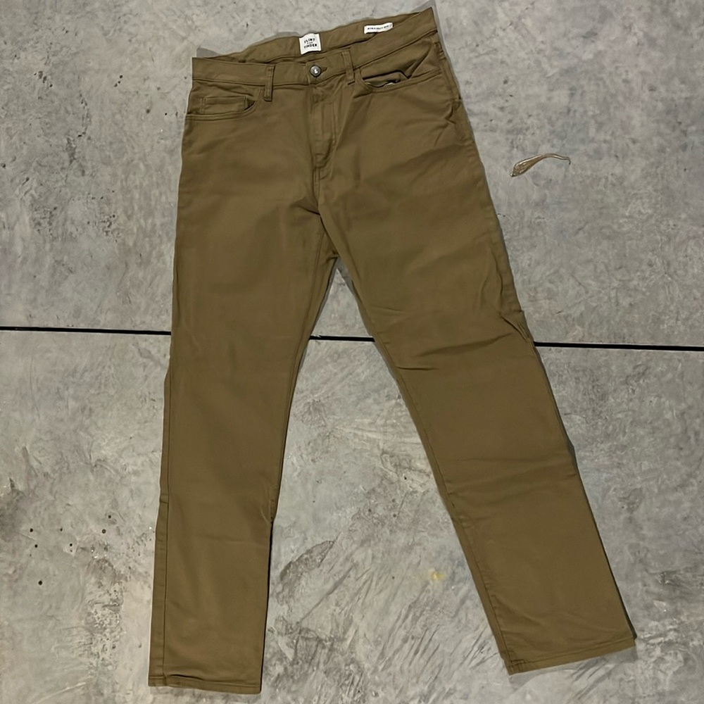 Huckberry/Flint and Tinder. 365 pant. Straight fit. Size 33/32.